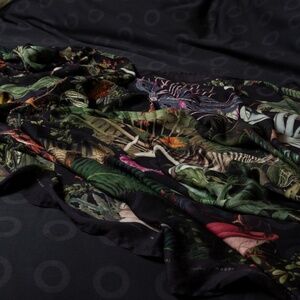 Moooi Menagerie of Extinct Animals Bed Scarf XL - Raven (Black)